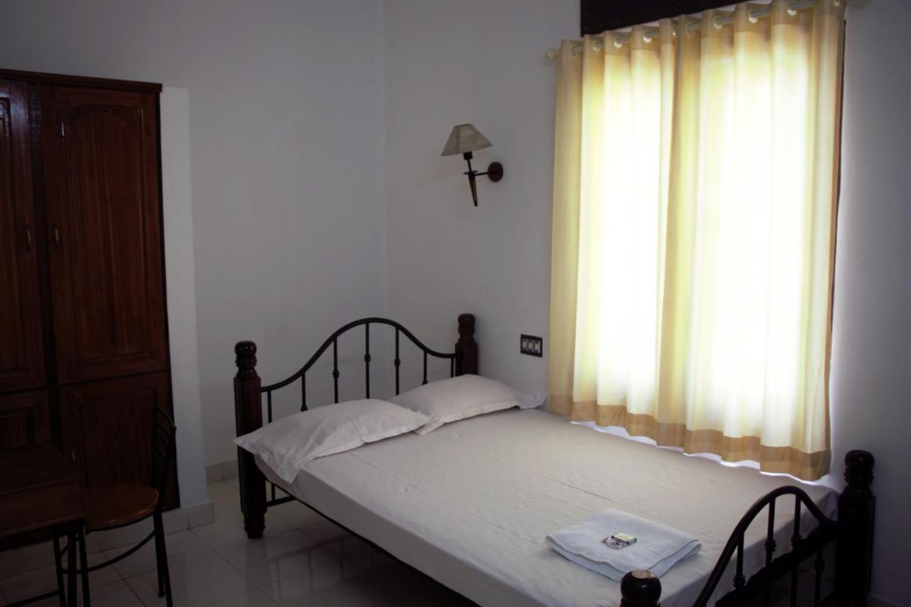 East Coast Hotell Thiruvananthapuram Exteriör bild