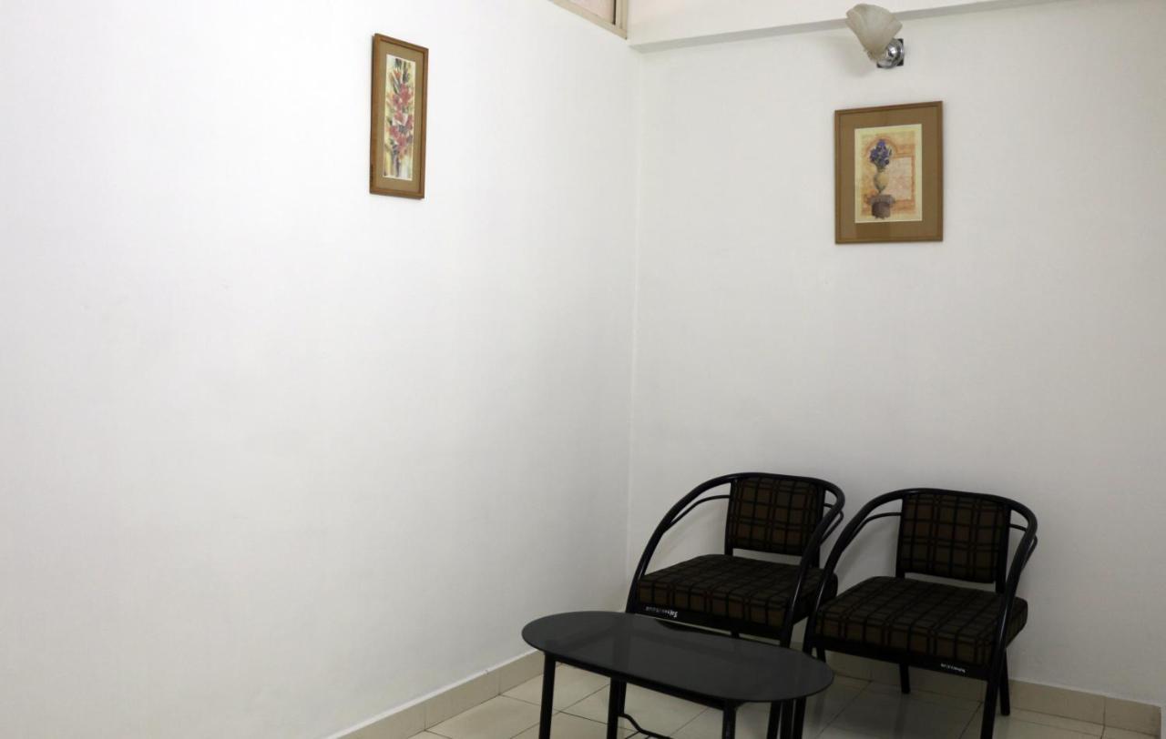 East Coast Hotell Thiruvananthapuram Exteriör bild