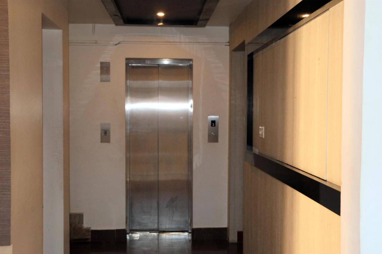 East Coast Hotell Thiruvananthapuram Exteriör bild